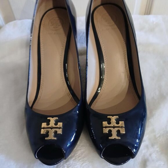 Tory Burch Navy Blue Patent Patent Leather Slip on Jade Wedge Pumps in size 8 - Picture 2 of 8